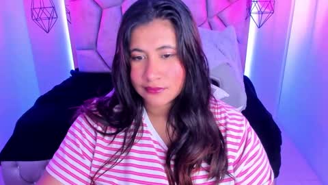 Snapshot of naia_karter chatting on 02.18.25 online show from 02.18.25