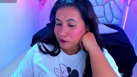 Snapshot of naia_karter chatting on 02.26.25 online show from 02.26.25