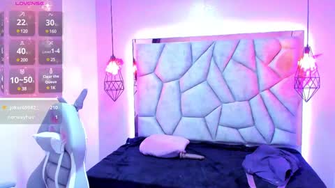 Snapshot of naia_karter chatting on 03.12.25 online show from 03.12.25