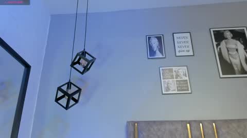 nailagrey online show from 04.10.26