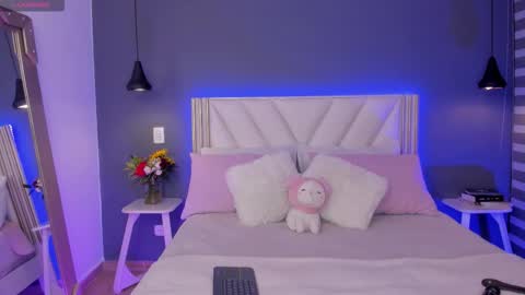 Naisha Ford online show from 02.26.26