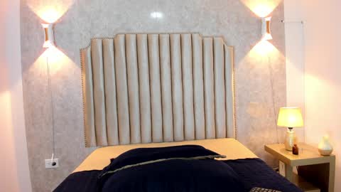 Snapshot of naisharousell chatting on 12.29.24 Naisha Rousell online show from 12.29.24