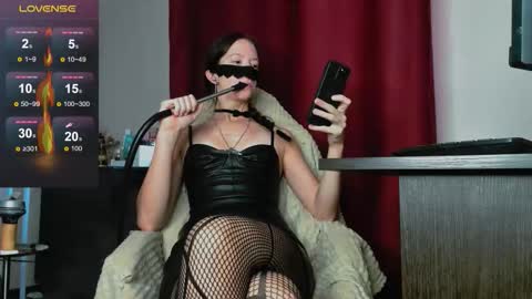 Snapshot of naked_psychologist chatting on 11.20.25 Asy no face online show from 11.20.25