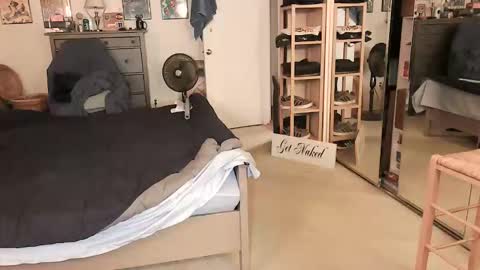 nakedmonkey online show from 05.10.26