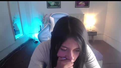 Snapshot of nala_sc chatting on 10.22.25 nala_sc online show from 10.22.25