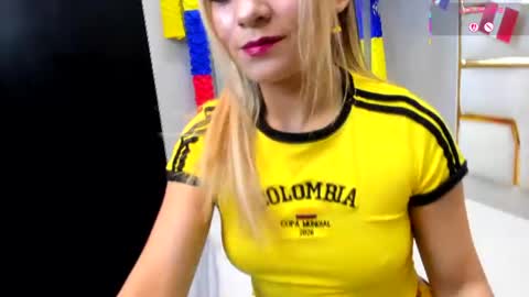 Snapshot of nalarosse chatting on 06.14.26 nala online show from 06.14.26