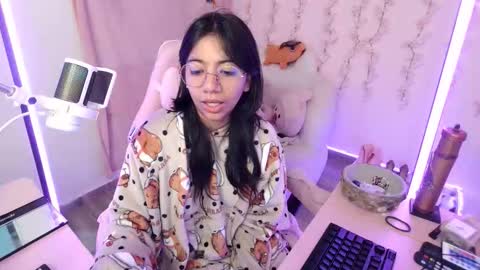 Snapshot of nami_usagi chatting on 12.17.25 nami_usagi online show from 12.17.25