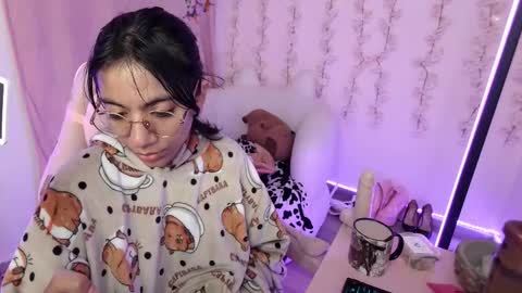 Snapshot of nami_usagi chatting on 01.06.26 nami_usagi online show from 01.06.26