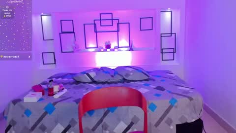 Snapshot of namoismith chatting on 02.13.25 Namoi Smith online show from 02.13.25