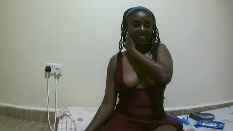 Snapshot of nana2095 chatting on 10.08.25 nana2095 online show from 10.08.25