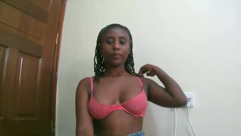 Snapshot of nana2095 chatting on 10.19.25 nana2095 online show from 10.19.25