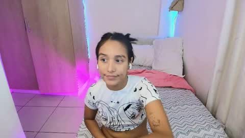 Snapshot of nanami_20 chatting on 04.04.26 samantha online show from 04.04.26