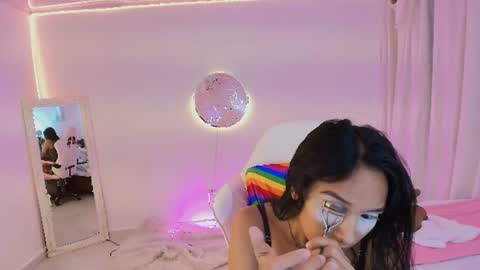 Snapshot of nanami_20 chatting on 06.18.26 samantha online show from 06.18.26