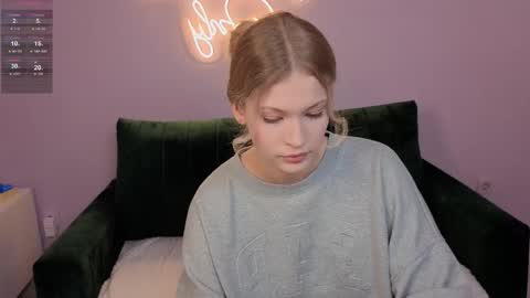 Snapshot of nanami_v02 chatting on 11.02.25 Maeve online show from 11.02.25