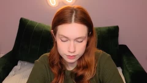 Snapshot of nanami_v02 chatting on 11.08.25 Maeve online show from 11.08.25