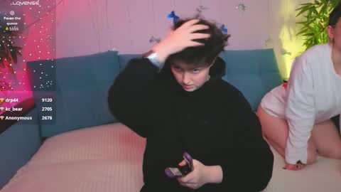 Snapshot of nanami_v02 chatting on 12.15.25 Maeve online show from 12.15.25