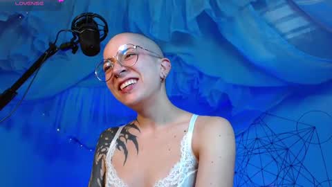 Alma  Maria online show from 09.13.25