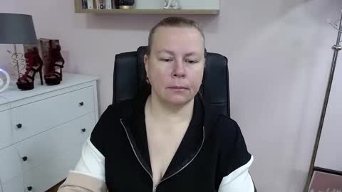 Snapshot of nancy_sugar chatting on 02.16.25 Nancy online show from 02.16.25