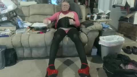 Snapshot of nancyboy_1 chatting on 11.13.25 nancyboy_1 online show from 11.13.25