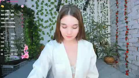 Snapshot of nancycaseys chatting on 02.24.25 Luna online show from 02.24.25