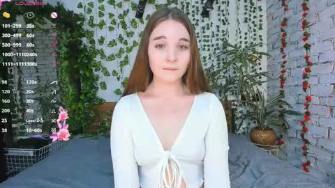 Snapshot of nancycaseys chatting on 02.24.25 Luna online show from 02.24.25