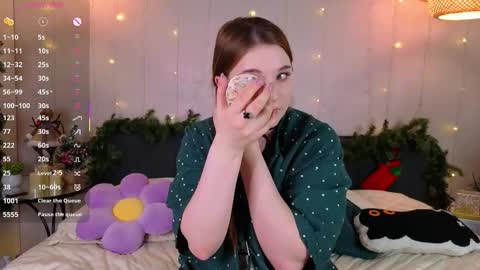 Snapshot of nancycaseys chatting on 01.06.26 Luna online show from 01.06.26