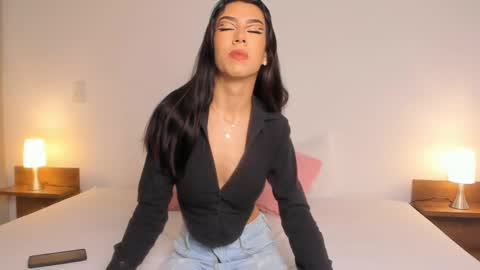 nany_model25 online show from 02.21.25