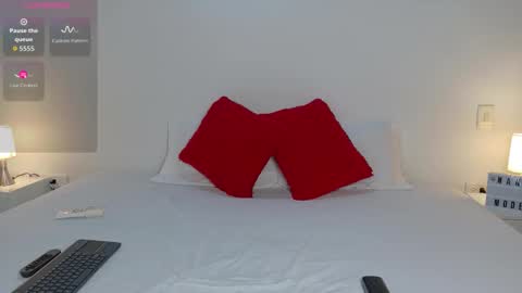 nany_model25 online show from 10.08.25