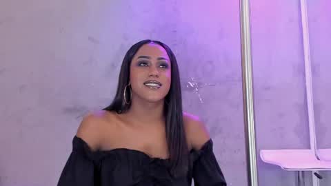 Naomi Blair online show from 06.25.26