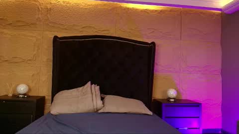 Snapshot of naomi_hill1 chatting on 10.08.25 Naomi online show from 10.08.25