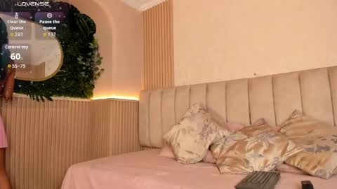 Naomi online show from 05.20.26