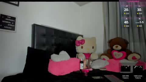 Snapshot of naomi_kobayashi chatting on 04.29.26 naomi_kobayashi online show from 04.29.26