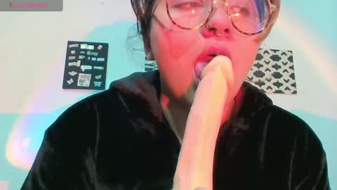 Naomi online show from 03.12.25