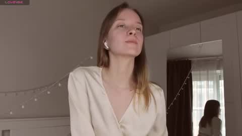 Naomi online show from 06.17.26
