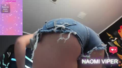 Naomi online show from 04.28.26
