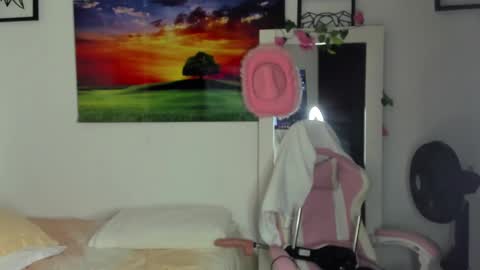 Snapshot of naomiasha_ chatting on 01.26.25    online show from 01.26.25