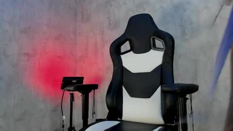 Heidy  online show from 05.20.26