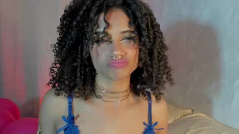 Snapshot of naomidawsonn chatting on 02.17.25 naomidawson online show from 02.17.25