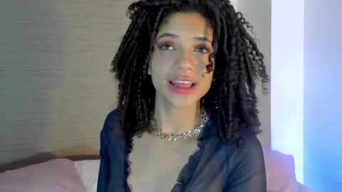 Snapshot of naomidawsonn chatting on 11.04.25 naomidawson online show from 11.04.25