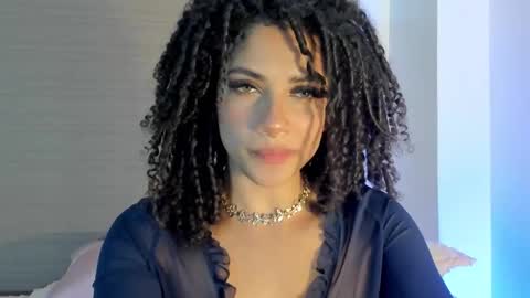 Snapshot of naomidawsonn chatting on 11.20.25 naomidawson online show from 11.20.25