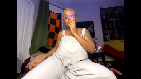 Naomigiirl6 online show from 01.14.25