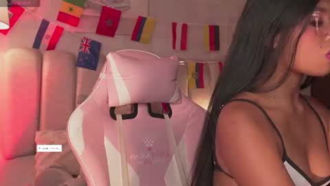 Naomi-Gray  online show from 06.30.26