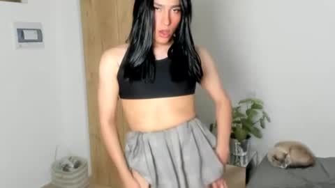 Naomi Moore online show from 06.11.26