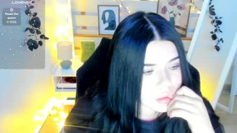 Snapshot of naomivibes chatting on 02.09.26 Naomi online show from 02.09.26