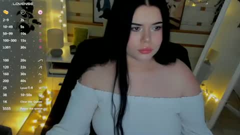 Snapshot of naomivibes chatting on 02.20.26 Naomi online show from 02.20.26