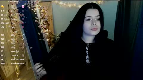 Snapshot of naomivibes chatting on 03.06.26 Naomi online show from 03.06.26