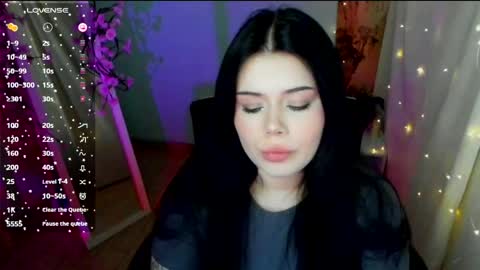 Naomi online show from 04.30.26