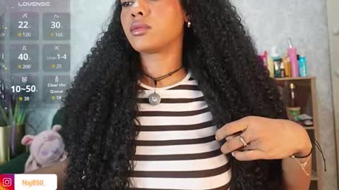 Snapshot of naomixjones1 chatting on 12.22.25 Naomi online show from 12.22.25