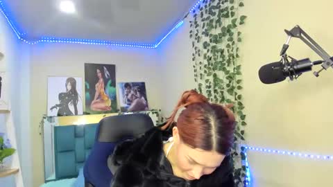 naomy online show from 12.31.24