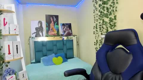 naomy online show from 01.28.25